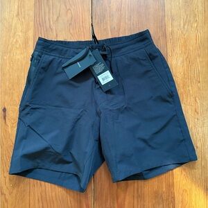 Ten Thousand Foundation Short Workout Gym 7IN Liner Black Small